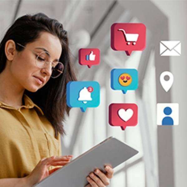 Online vs Offline Digital Marketing Courses