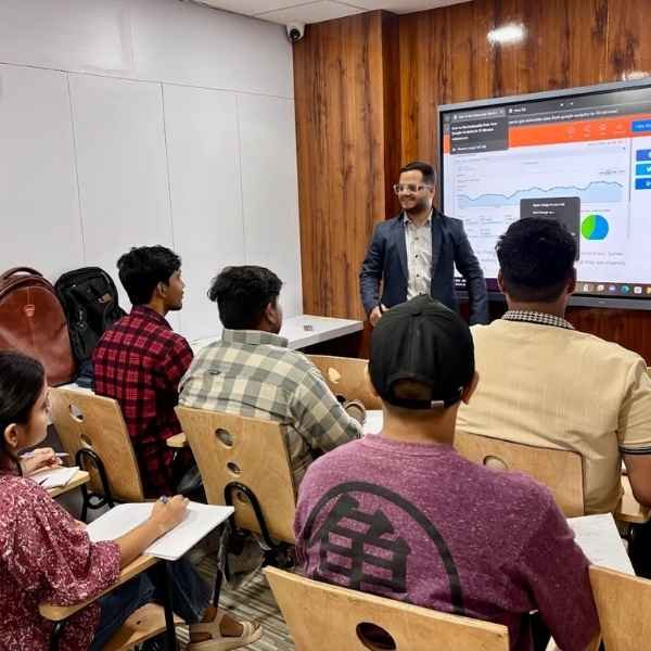 Best Digital Marketing Institute Near Me in Delhi NCR